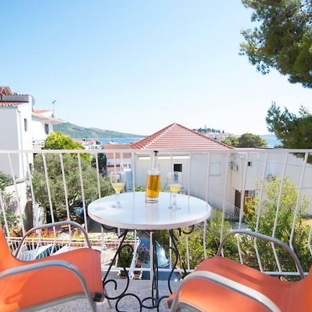 Apartmani Piculo Primosten Luaran gambar